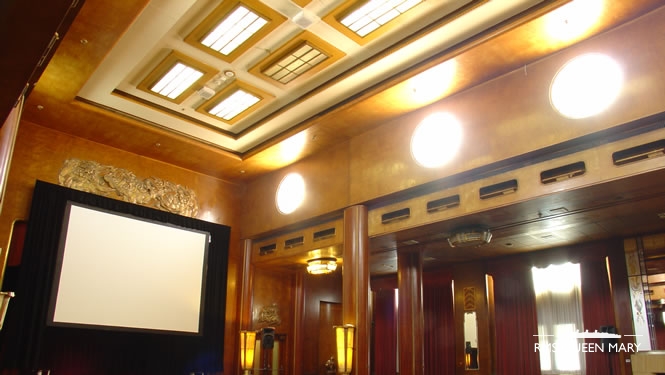 The Cabin-class Lounge